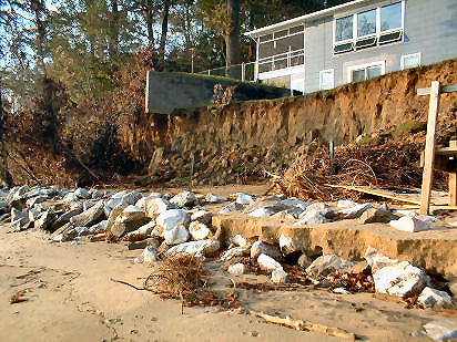 Based in part on images like this, MGS assumed that, along eroded shorelines, a 5-ft high bank retreated 5 ft. Annapolis Roads, Chesapeake Bay, Anne Arundel Co. [2]